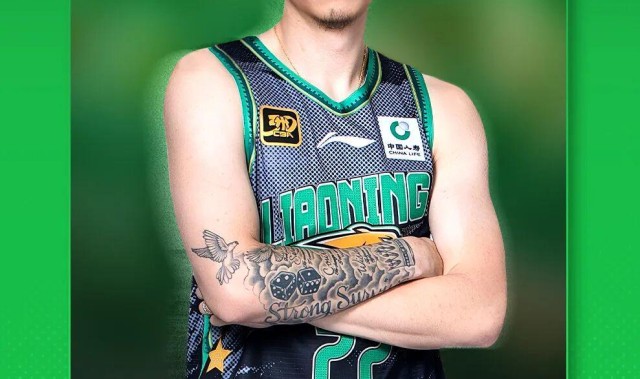 张镇麟正式永久转会至上海久事大鲨鱼俱乐部