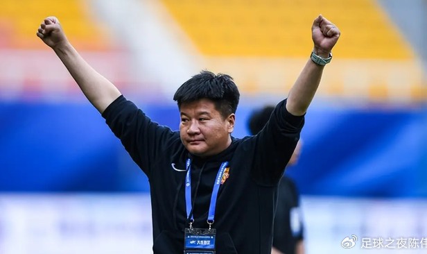 爱游戏官网入口-1-0！载入史册的一胜，重庆铜梁龙白菜价捡到宝！李金羽下课倒计时|中超|罗马尼亚|辽宁|肯帕努|米特里_新浪体育_新浪新闻